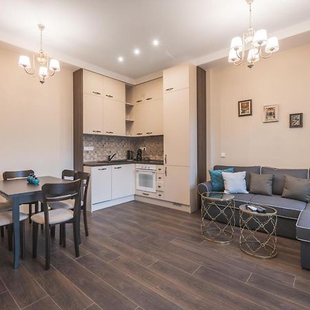 1001 Nights - 2Bd Luxury Apartment In Central София Экстерьер фото